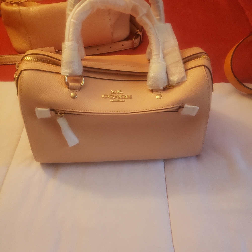Peachy authentic - Picture 2 of 4